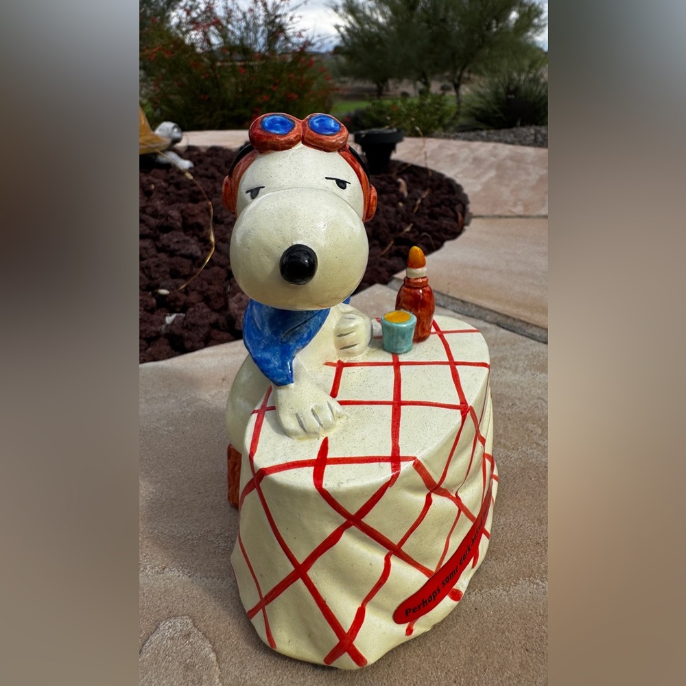 Vintage 1972 Snoopy Figurine Peanuts Japan Ceramic Decor